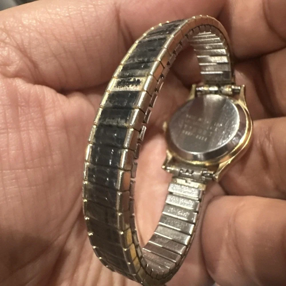 Working Vintage Seiko 24MM Womens Watch‎ Quartz Gold Tone Date Fit 6.5mm Rare - Picture 7 of 8